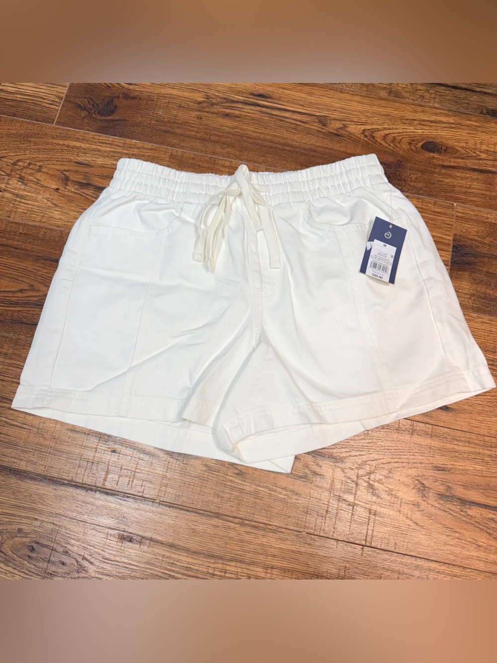 Universal Thread White Drawstring Athletic Shorts with Pockets